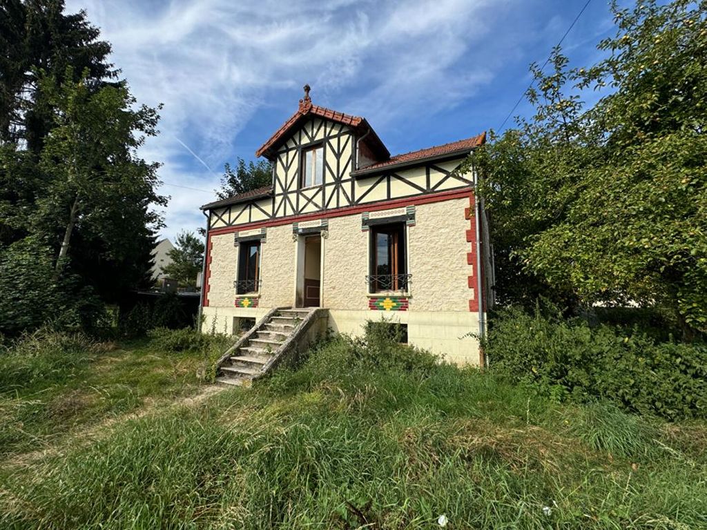 Achat maison à vendre 3 chambres 110 m² - Crépy-en-Valois