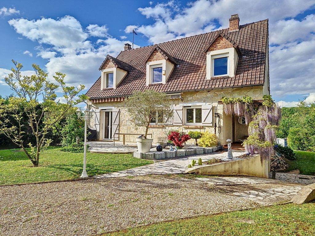 Achat maison à vendre 4 chambres 165 m² - Saint-Fargeau-Ponthierry