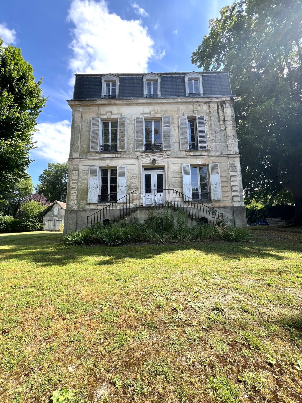 Achat maison à vendre 5 chambres 202 m² - Couilly-Pont-aux-Dames