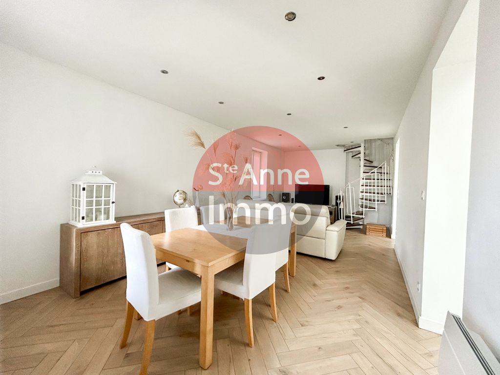 Achat maison à vendre 4 chambres 145 m² - Rosières-en-Santerre