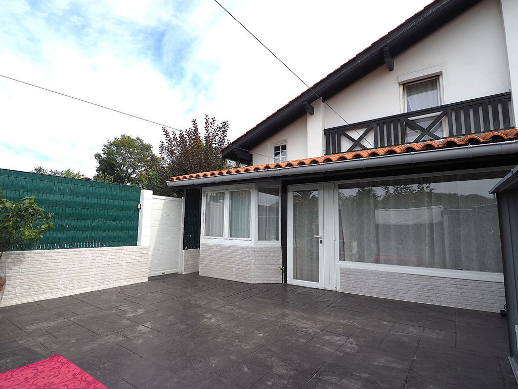 Achat maison à vendre 1 chambre 76 m² - Hendaye