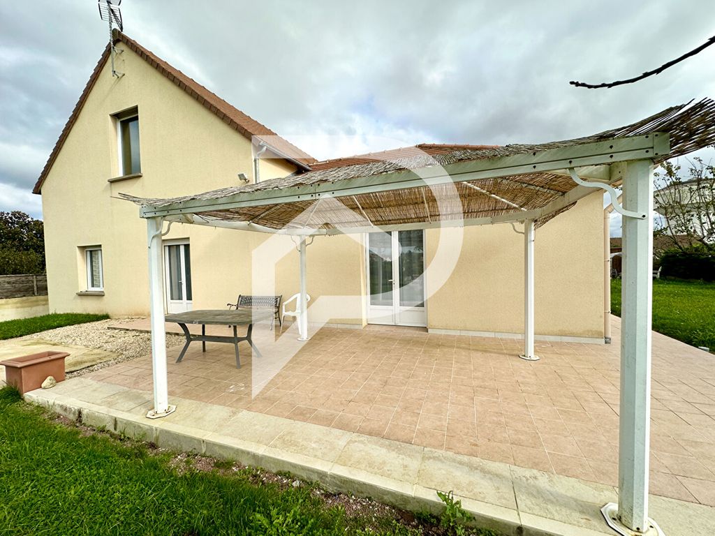 Achat maison à vendre 6 chambres 325 m² - Châtellerault