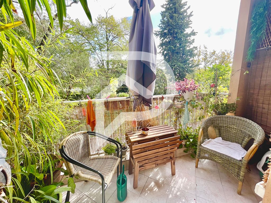 Achat appartement à vendre 5 pièces 90 m² - Aix-en-Provence