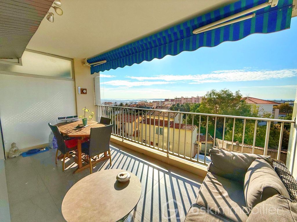 Achat appartement à vendre 2 pièces 73 m² - Cannes