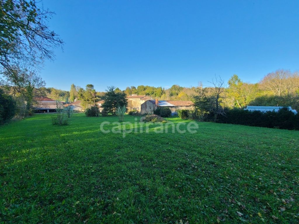 Achat maison à vendre 5 chambres 187 m² - Villars-les-Bois