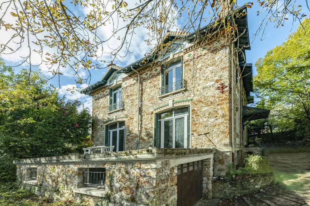 Achat maison à vendre 7 chambres 256 m² - Chaville