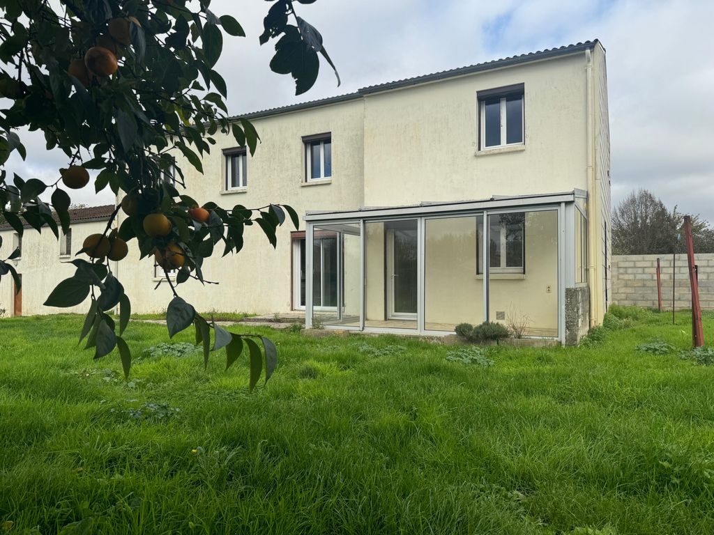 Achat maison à vendre 4 chambres 143 m² - Le Langon