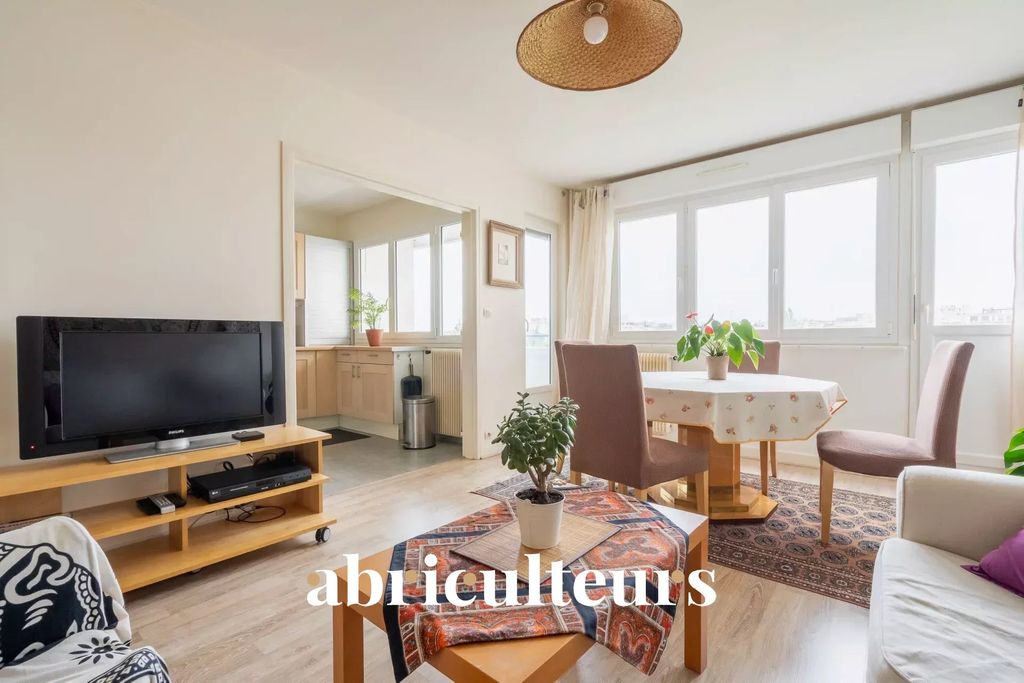 Achat appartement à vendre 4 pièces 77 m² - Bagnolet