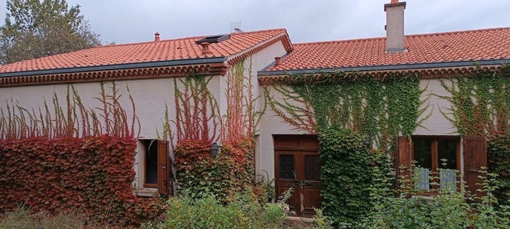 Achat maison à vendre 5 chambres 232 m² - Solignat