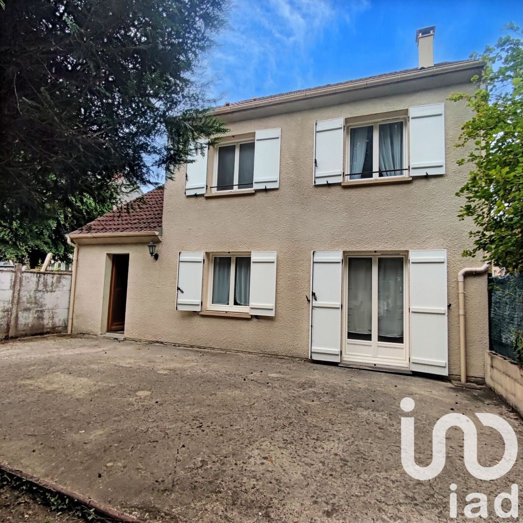 Achat maison à vendre 3 chambres 105 m² - Clichy-sous-Bois