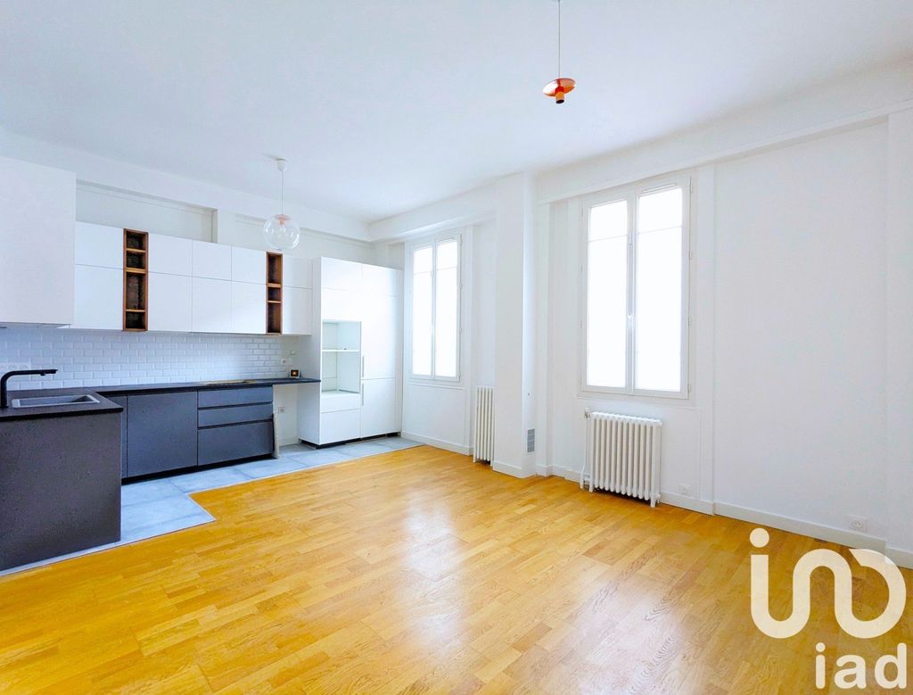 Achat appartement à vendre 3 pièces 63 m² - Saint-Ouen