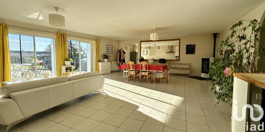 Achat maison à vendre 3 chambres 152 m² - Cleyrac