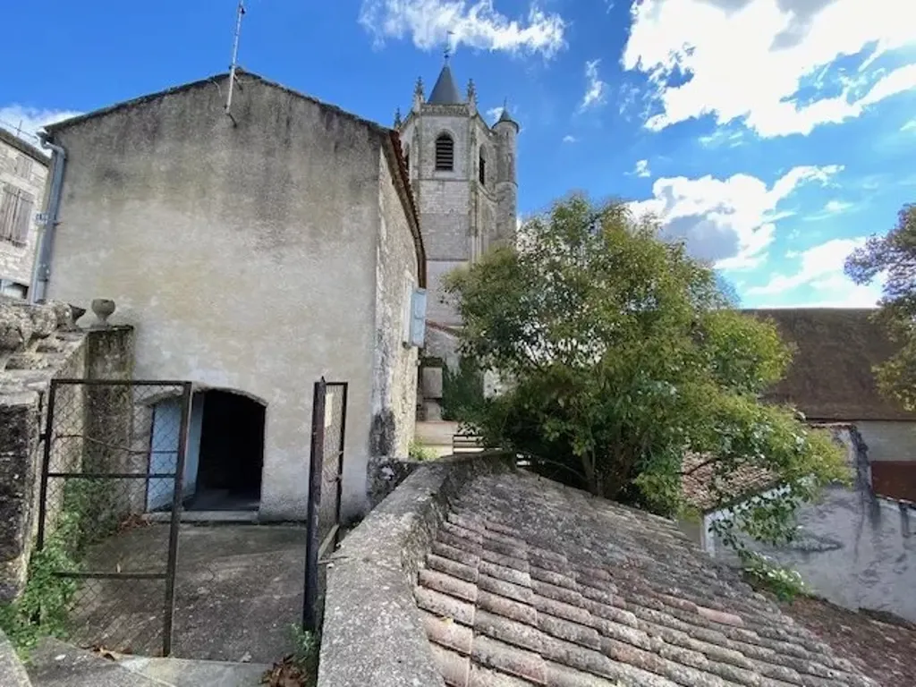 Achat maison à vendre 1 chambre 141 m² - Hautefage-la-Tour