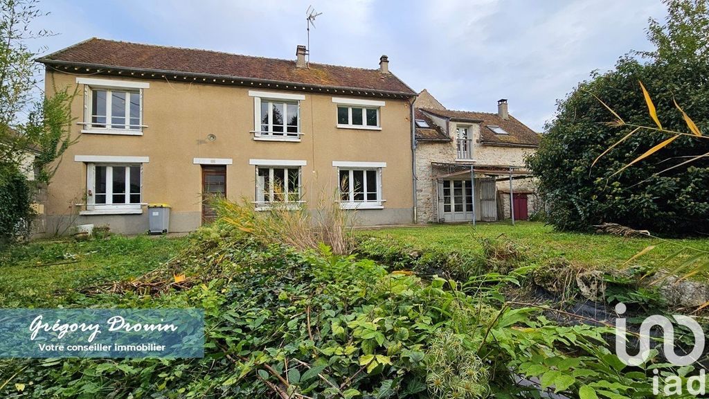 Achat maison à vendre 4 chambres 180 m² - Faÿ-lès-Nemours