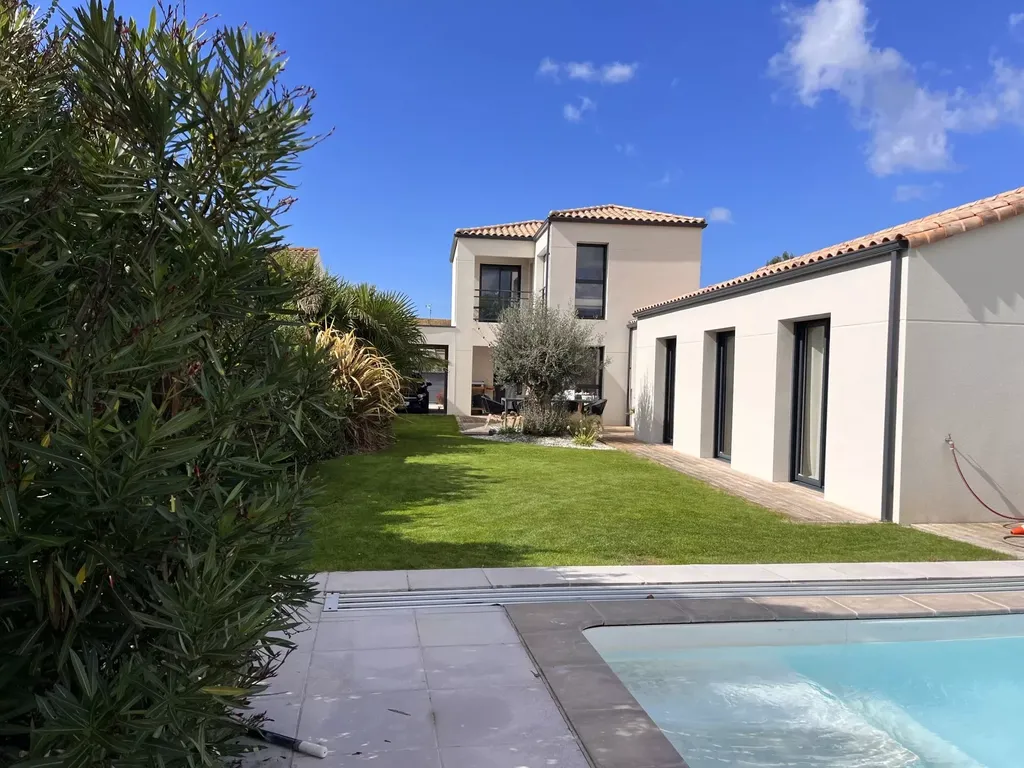 Achat maison à vendre 4 chambres 149 m² - Les Sables-d'Olonne