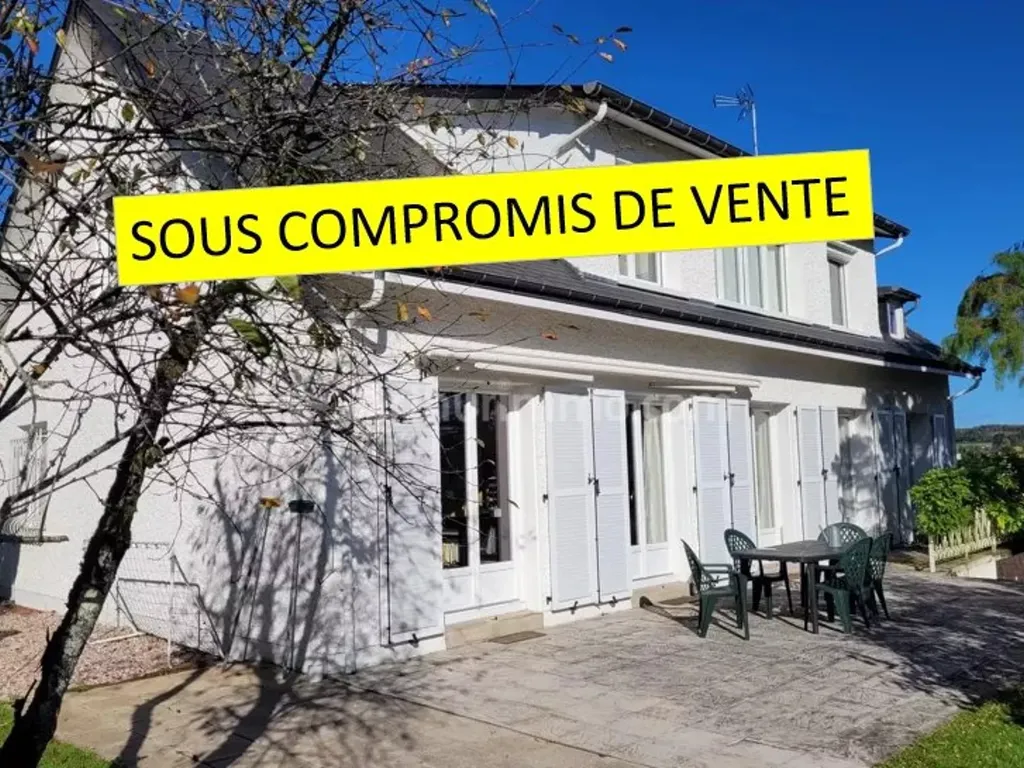 Achat maison à vendre 7 chambres 203 m² - Charleville-Mézières