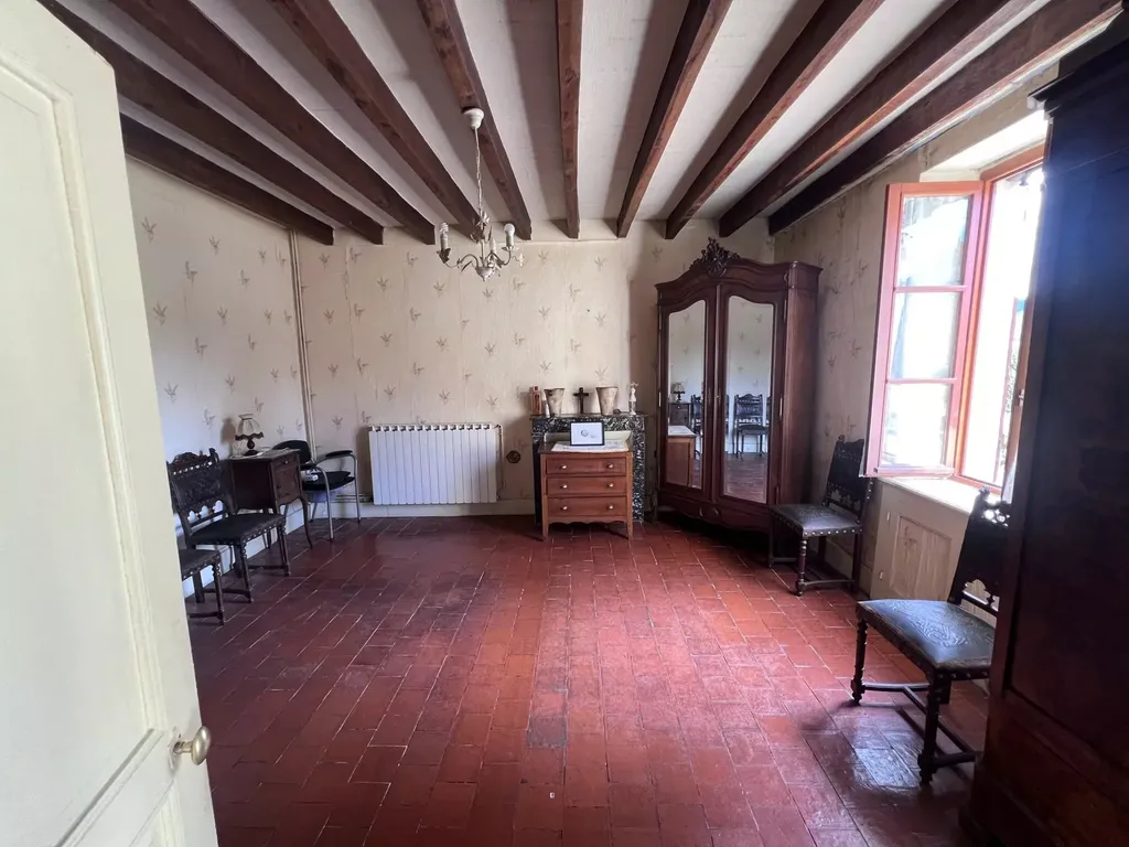 Achat maison à vendre 2 chambres 73 m² - Bona