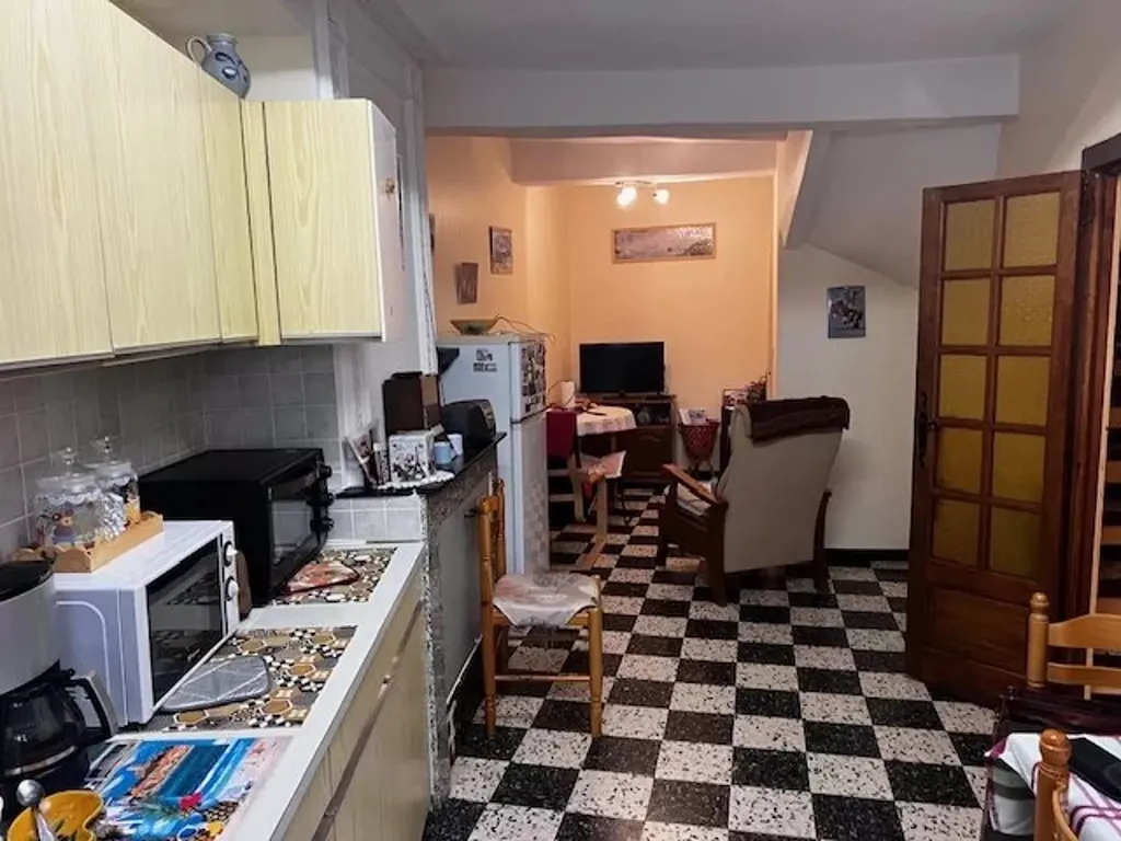 Achat maison à vendre 3 chambres 75 m² - Lodève