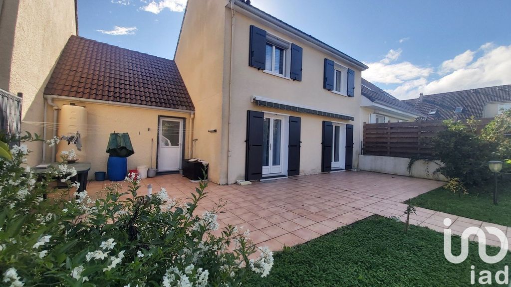 Achat maison à vendre 3 chambres 103 m² - Saint-Chamond