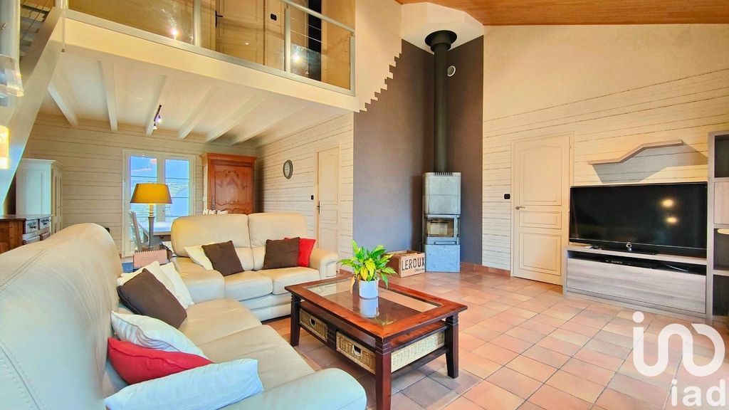 Achat maison à vendre 4 chambres 148 m² - Saint-Fulgent