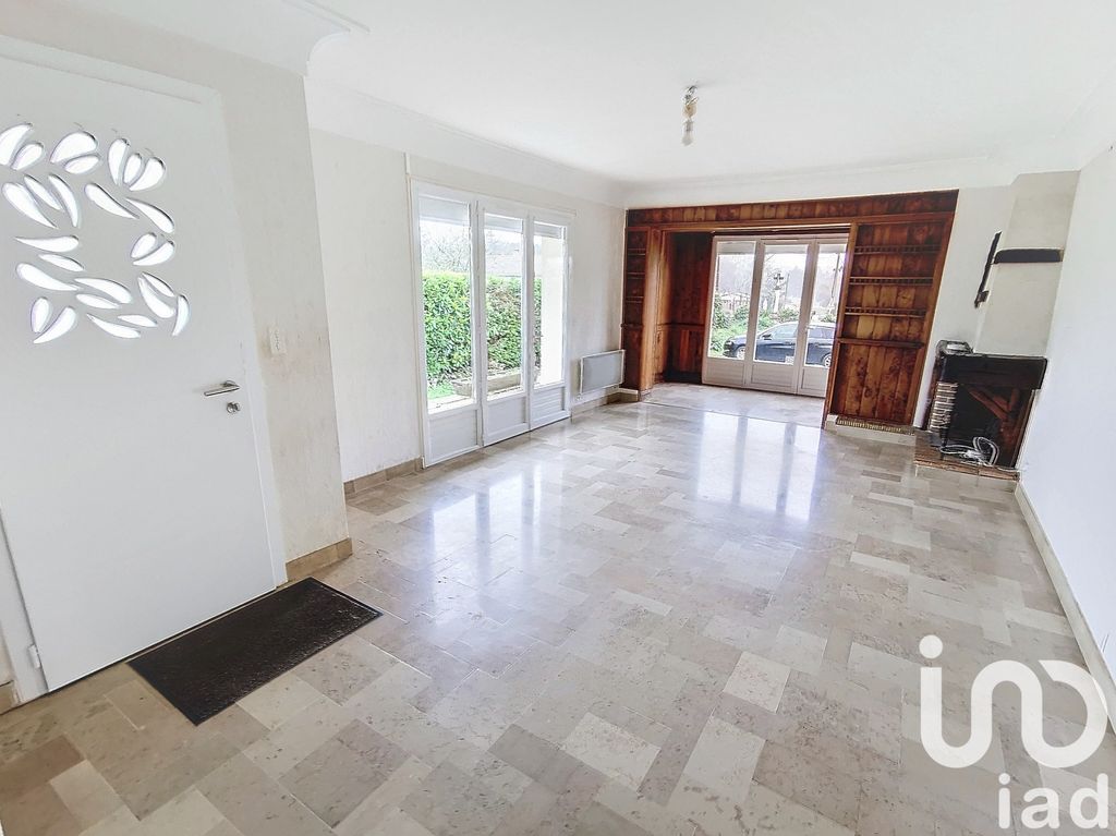 Achat maison à vendre 4 chambres 125 m² - Chazelles