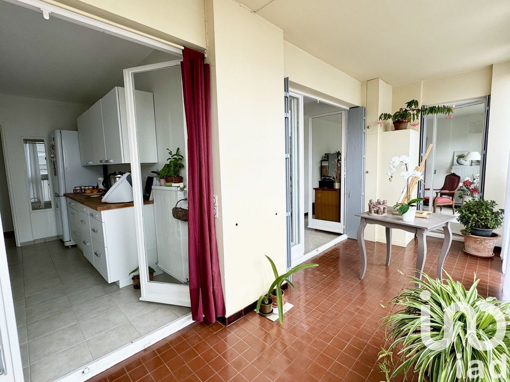 Achat appartement à vendre 4 pièces 87 m² - La Valette-du-Var