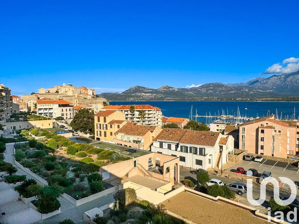 Achat appartement à vendre 3 pièces 74 m² - Calvi