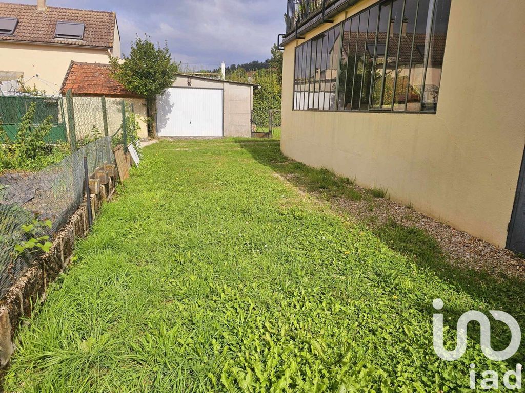 Achat maison à vendre 3 chambres 99 m² - Villeneuve-sur-Yonne