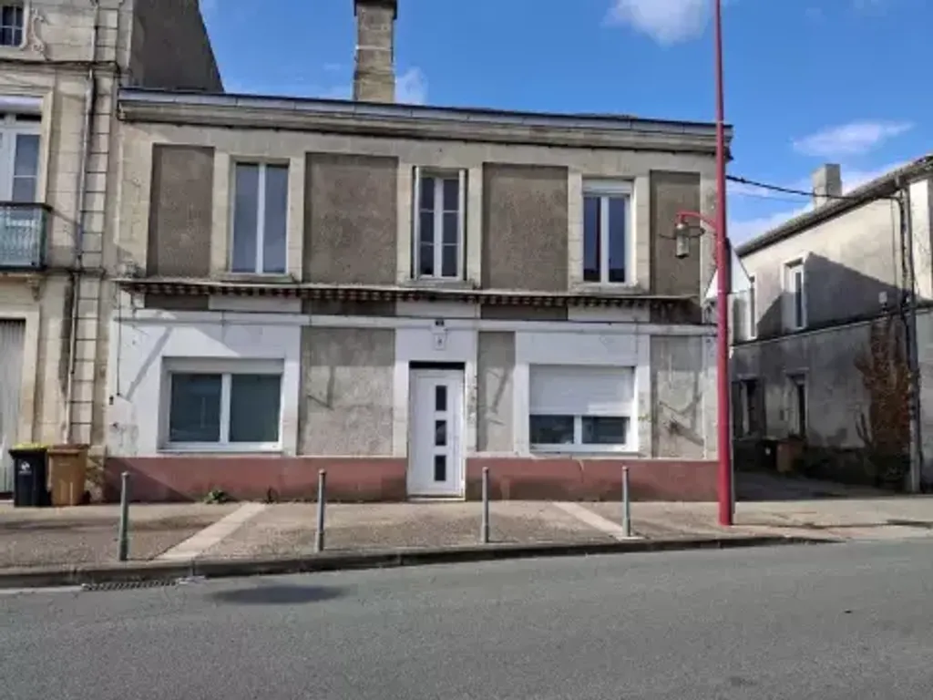 Achat maison à vendre 4 chambres 150 m² - Reignac