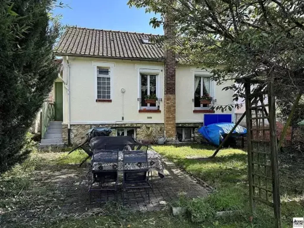 Achat maison à vendre 3 chambres 90 m² - Saint-Prix