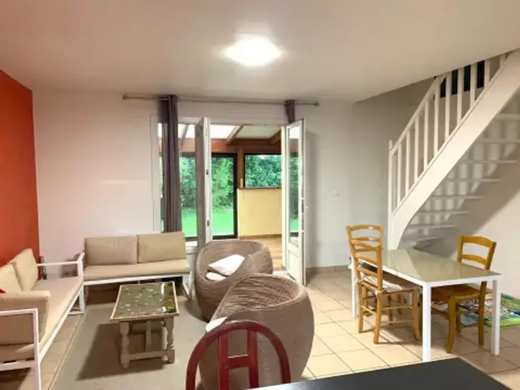 Achat maison à vendre 3 chambres 96 m² - Saint-Jean-de-la-Ruelle