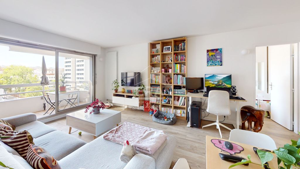 Achat appartement à vendre 2 pièces 58 m² - Paris 19ème arrondissement