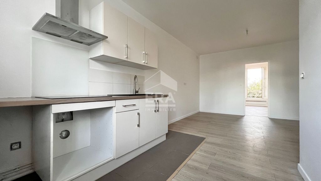 Achat appartement à vendre 2 pièces 39 m² - Corbeil-Essonnes