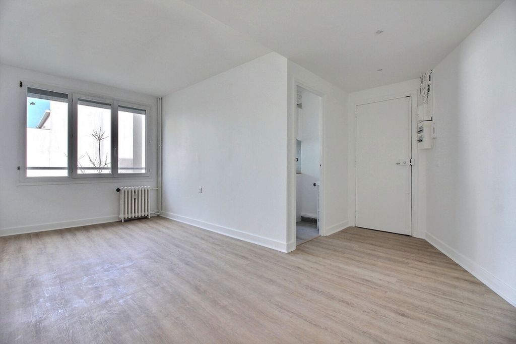 Achat appartement à vendre 3 pièces 61 m² - Saint-Ouen