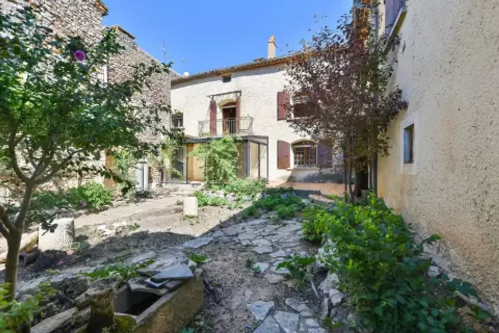 Achat maison à vendre 4 chambres 258 m² - Uzès