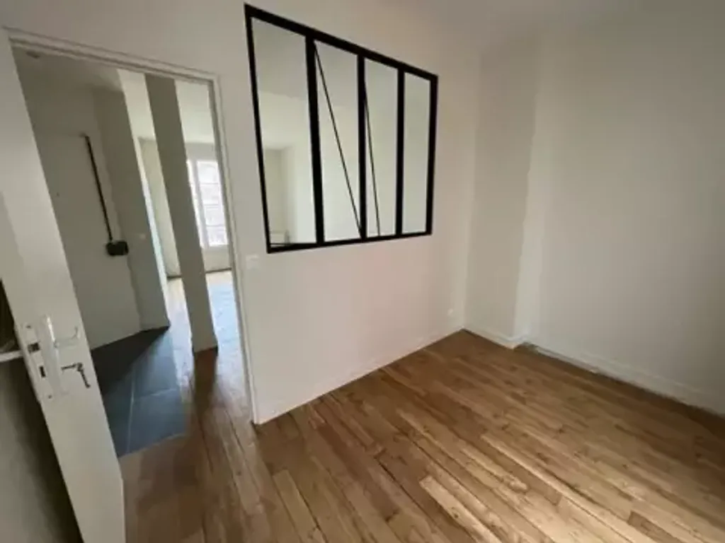 Achat appartement à vendre 2 pièces 28 m² - Saint-Ouen