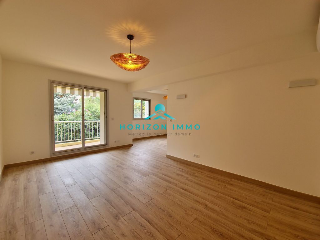 Achat appartement à vendre 3 pièces 78 m² - Saint-Laurent-du-Var