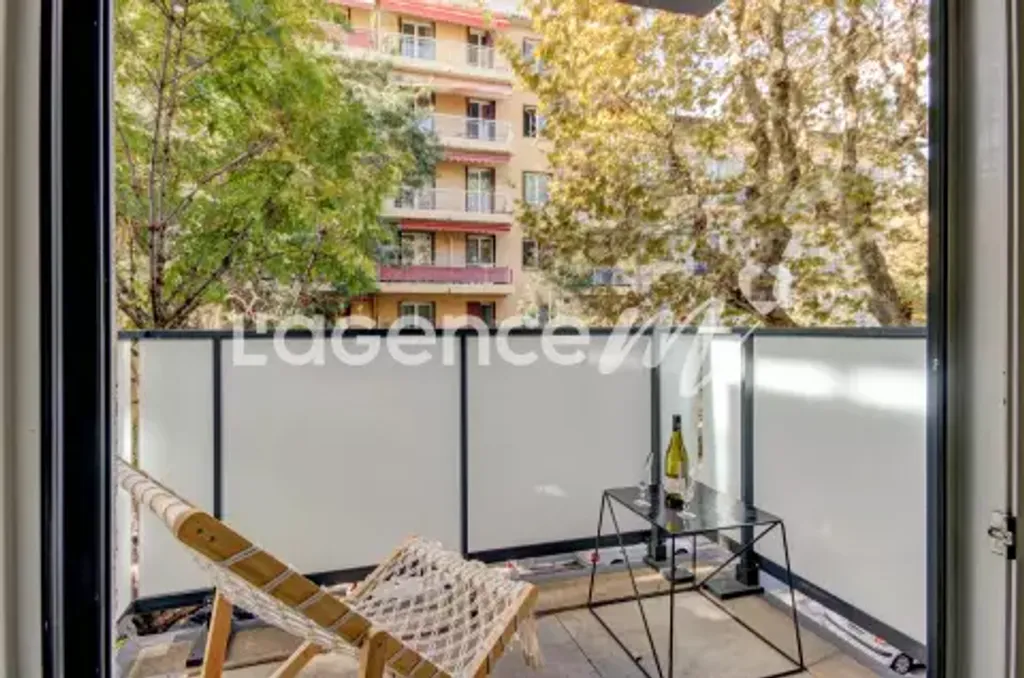 Achat appartement à vendre 2 pièces 43 m² - Nice