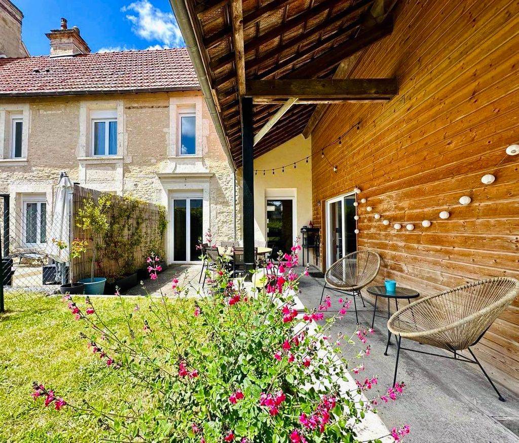 Achat maison à vendre 3 chambres 111 m² - Cambes-en-Plaine