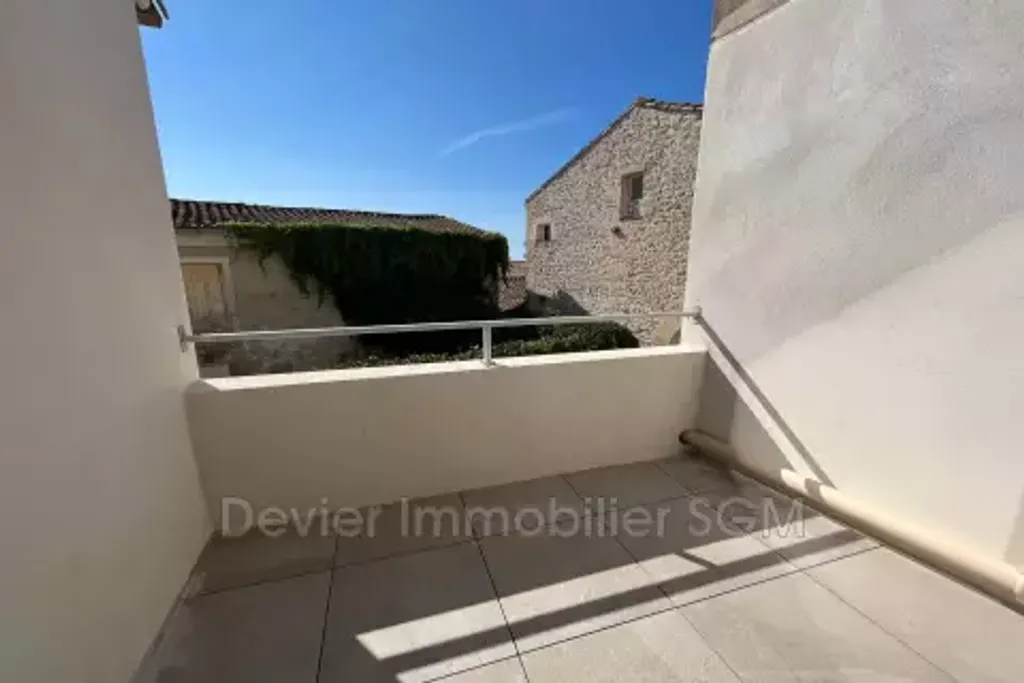 Achat maison à vendre 2 chambres 80 m² - Saint-Geniès-des-Mourgues