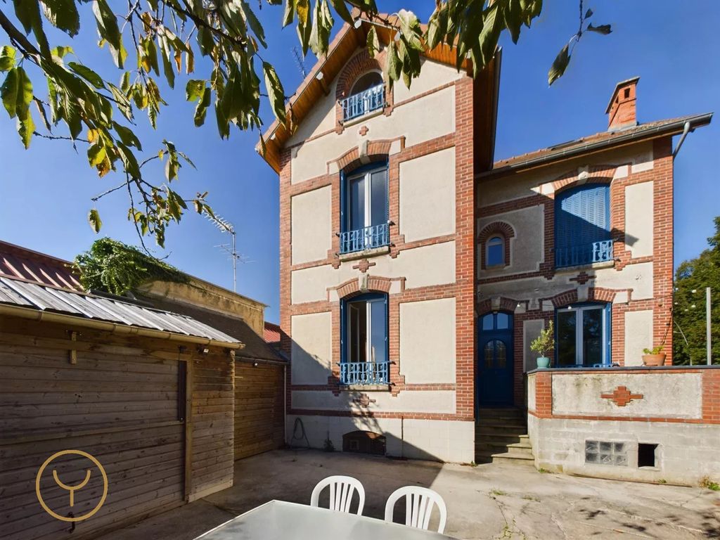 Achat maison à vendre 4 chambres 123 m² - Troyes