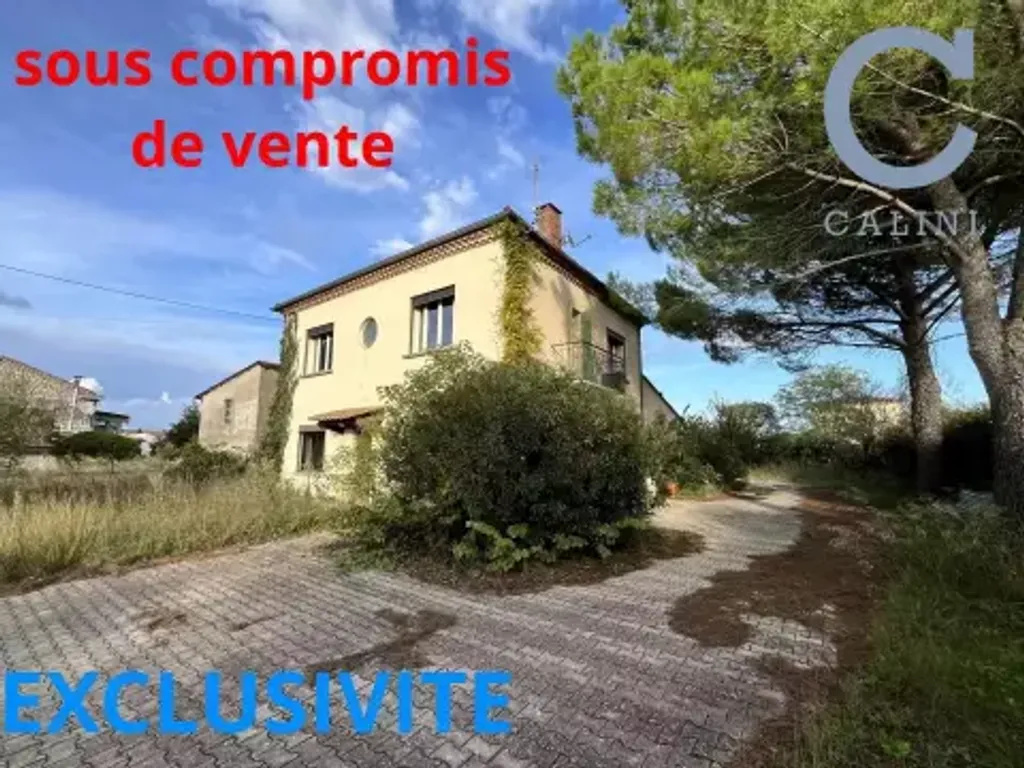 Achat maison à vendre 4 chambres 140 m² - Saint-Geniès-de-Malgoirès