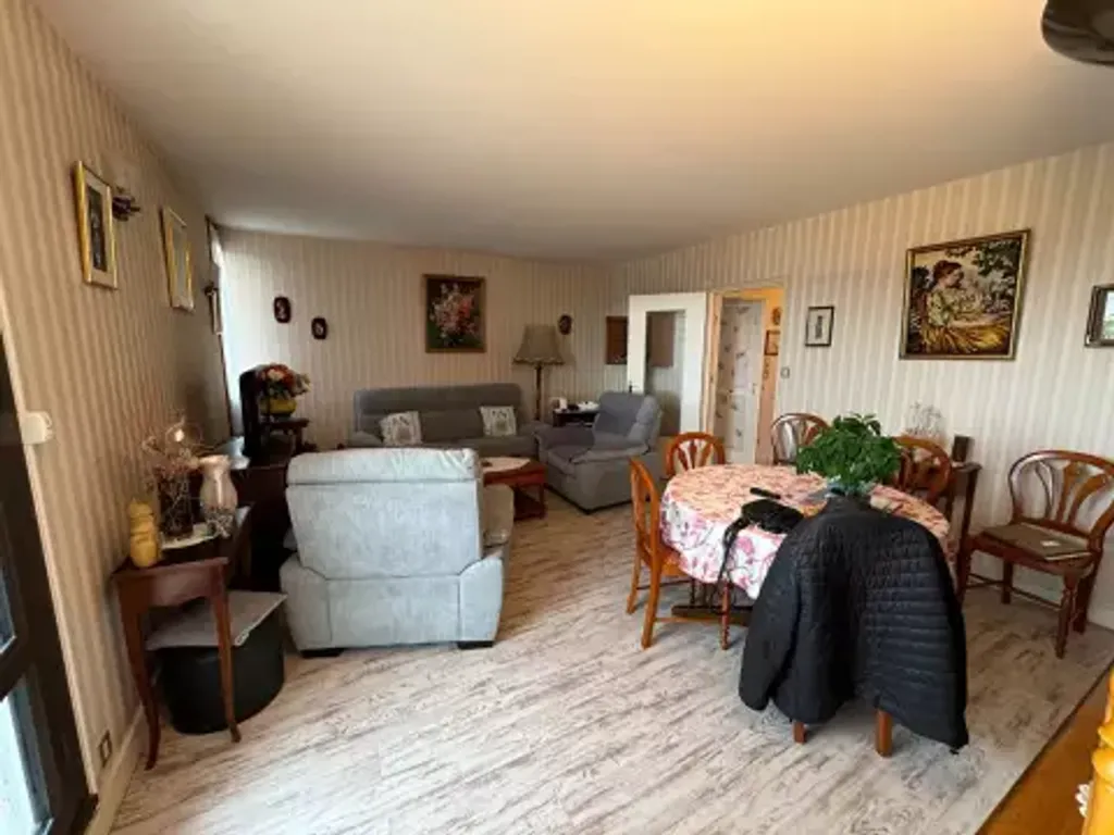 Achat appartement à vendre 4 pièces 75 m² - Bourges