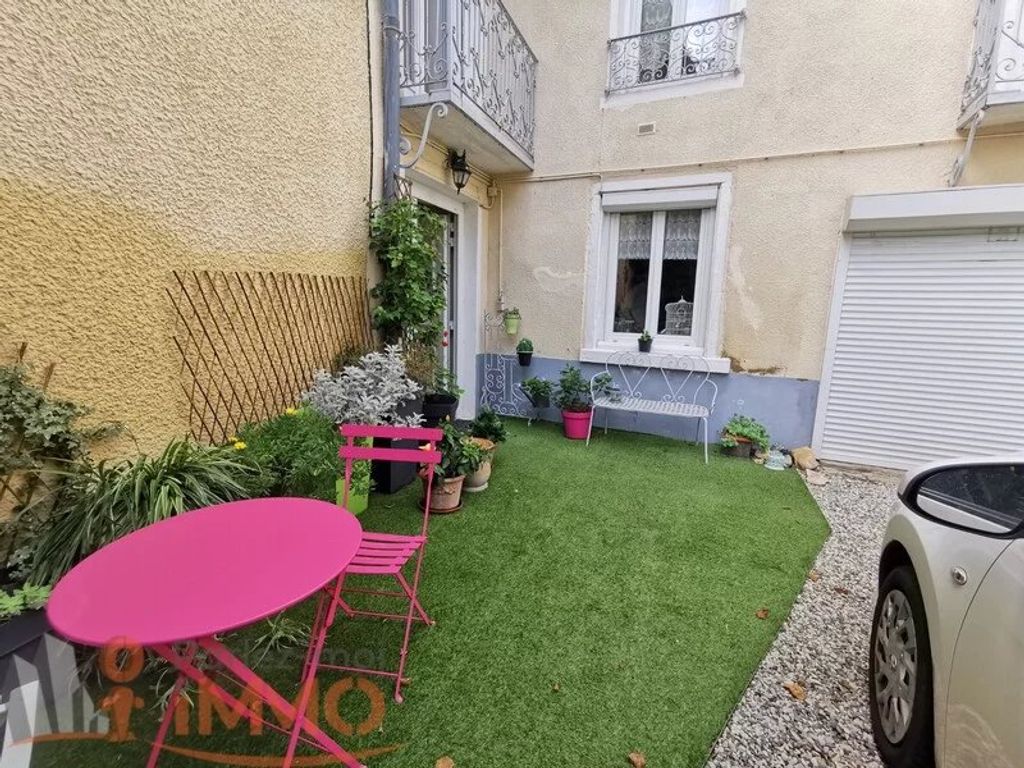 Achat maison à vendre 3 chambres 120 m² - Vaulx-Milieu