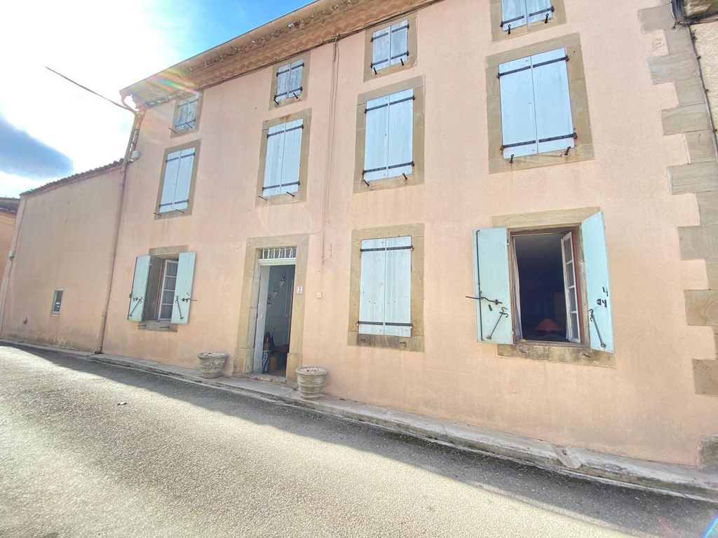 Achat maison à vendre 3 chambres 185 m² - Saint-Martin-de-Villereglan