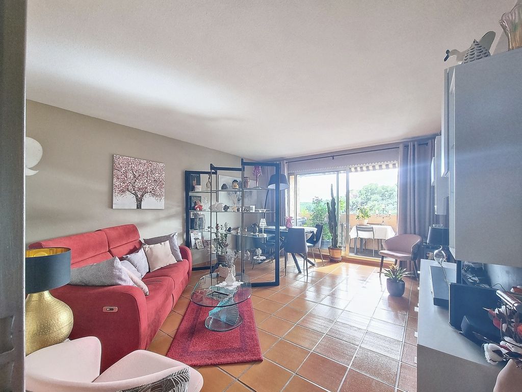 Achat appartement à vendre 3 pièces 71 m² - Vence