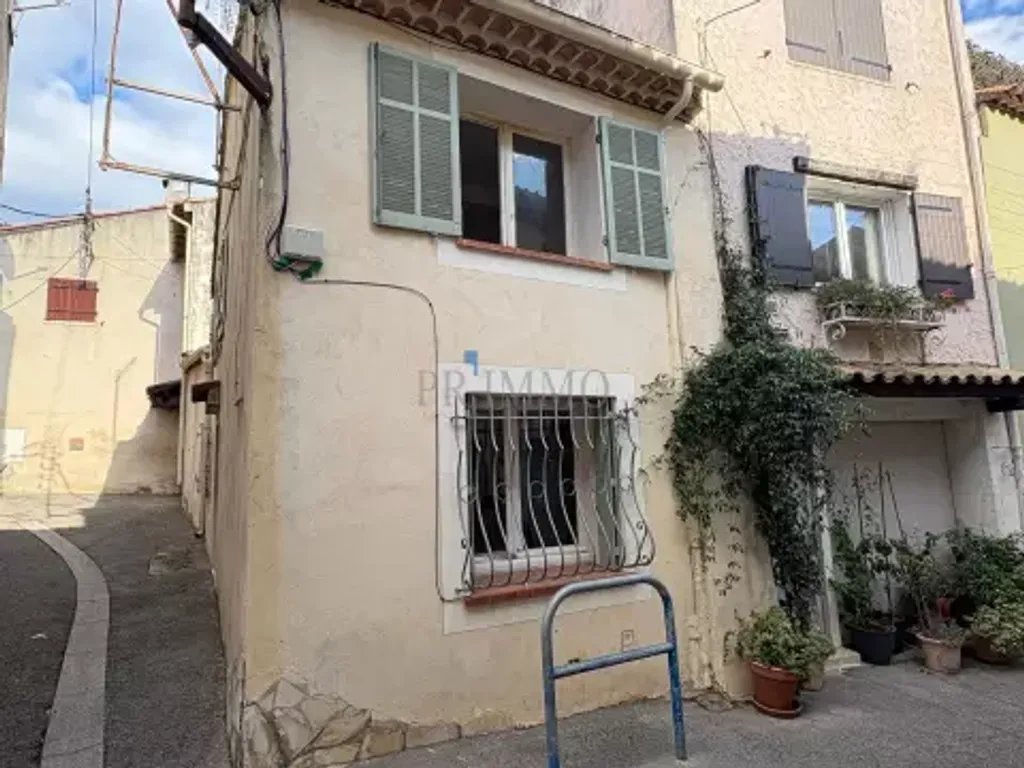 Achat maison à vendre 2 chambres 50 m² - Fréjus