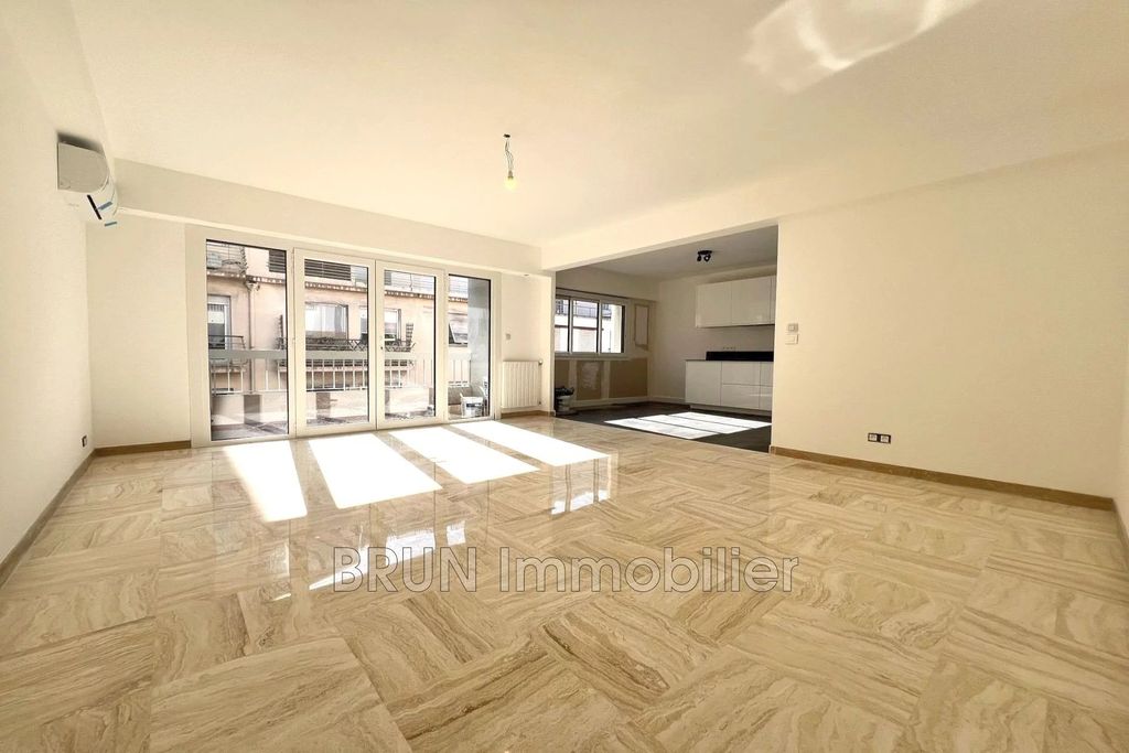 Achat appartement à vendre 4 pièces 89 m² - Antibes