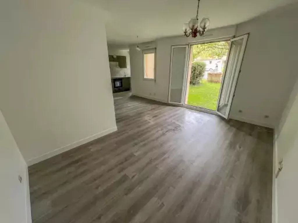 Achat appartement à vendre 3 pièces 63 m² - Saint-Rémy-lès-Chevreuse