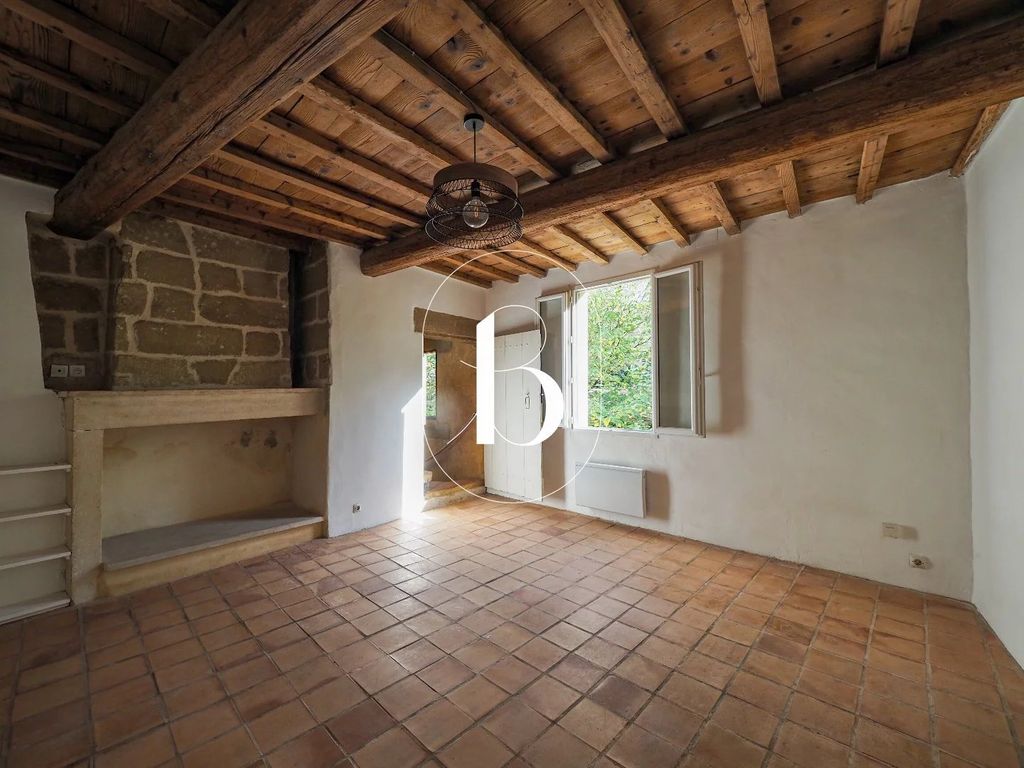 Achat maison à vendre 2 chambres 67 m² - Uzès